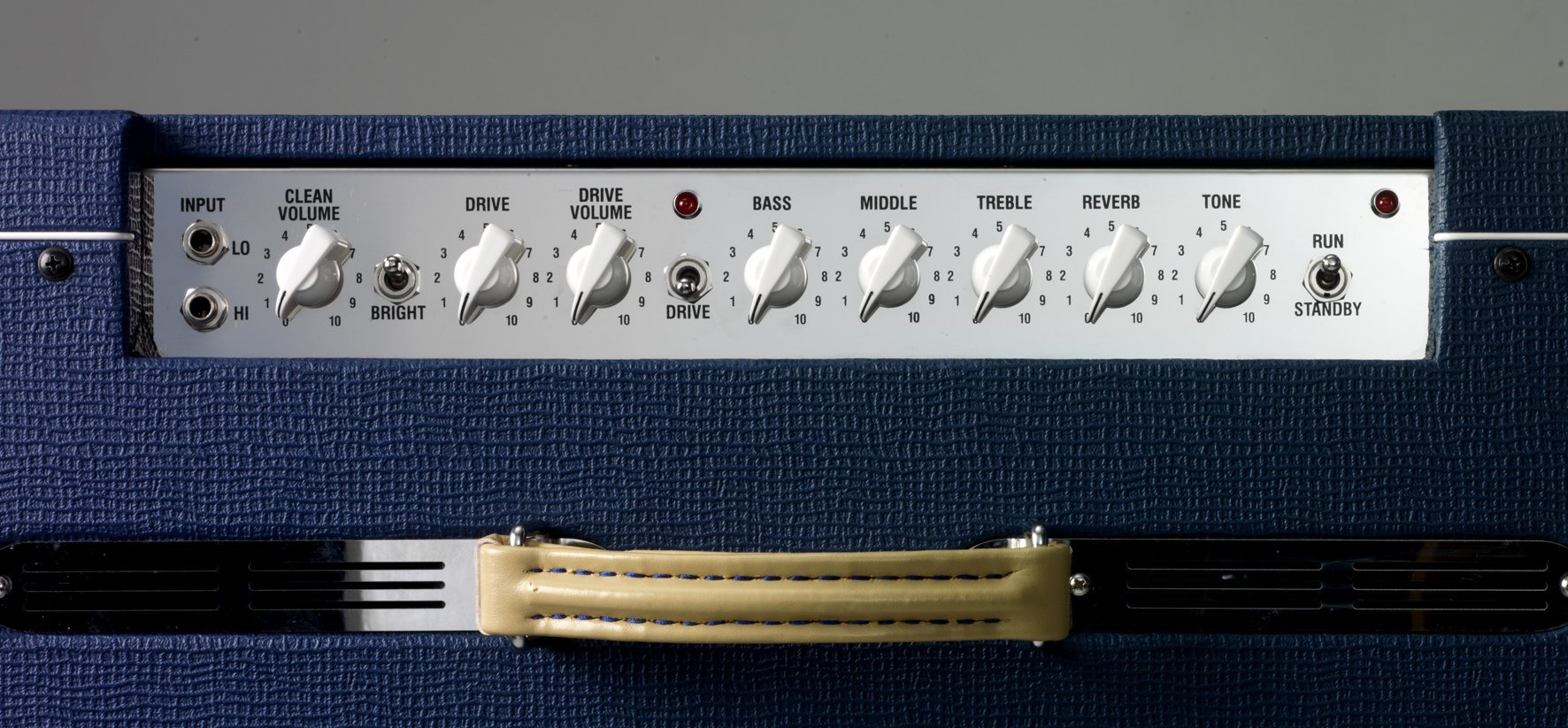 Laney L20T-410 Lionheart 20 Watt Class A Guitar Tube 4x10 Laney L20T-410 Lionheart 20 Watt Class A Guitar Tube 4x10